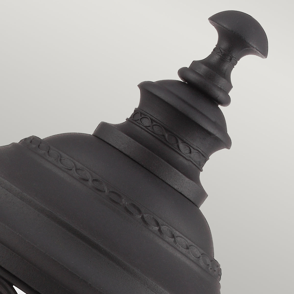 English Bridle Kültéri Nagy Fekete Pedestal, 3 Izzós