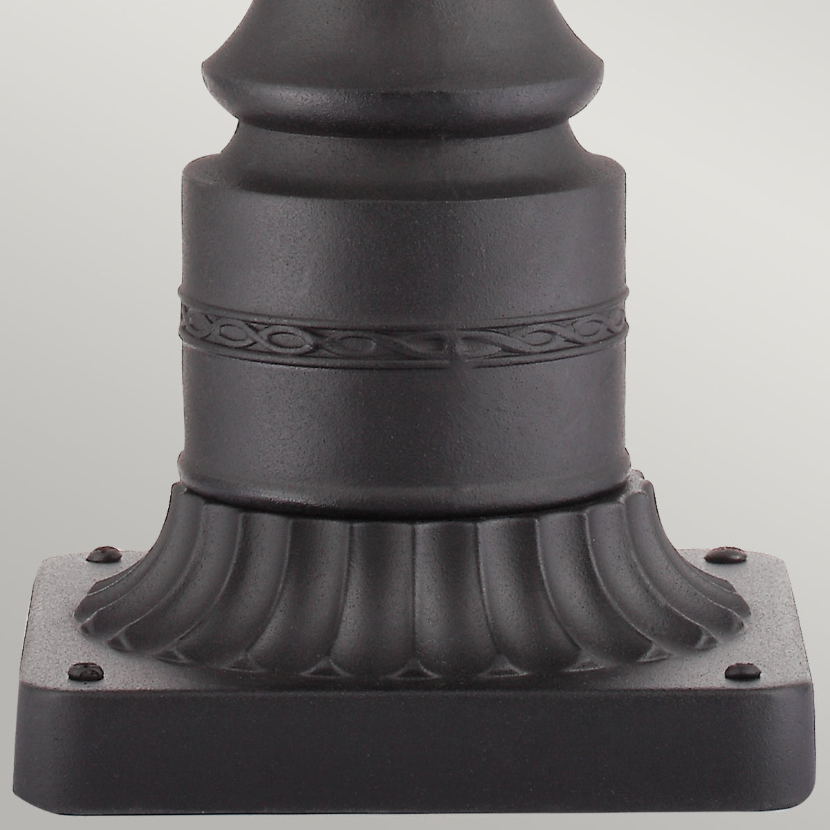 English Bridle Kültéri Nagy Fekete Pedestal, 3 Izzós