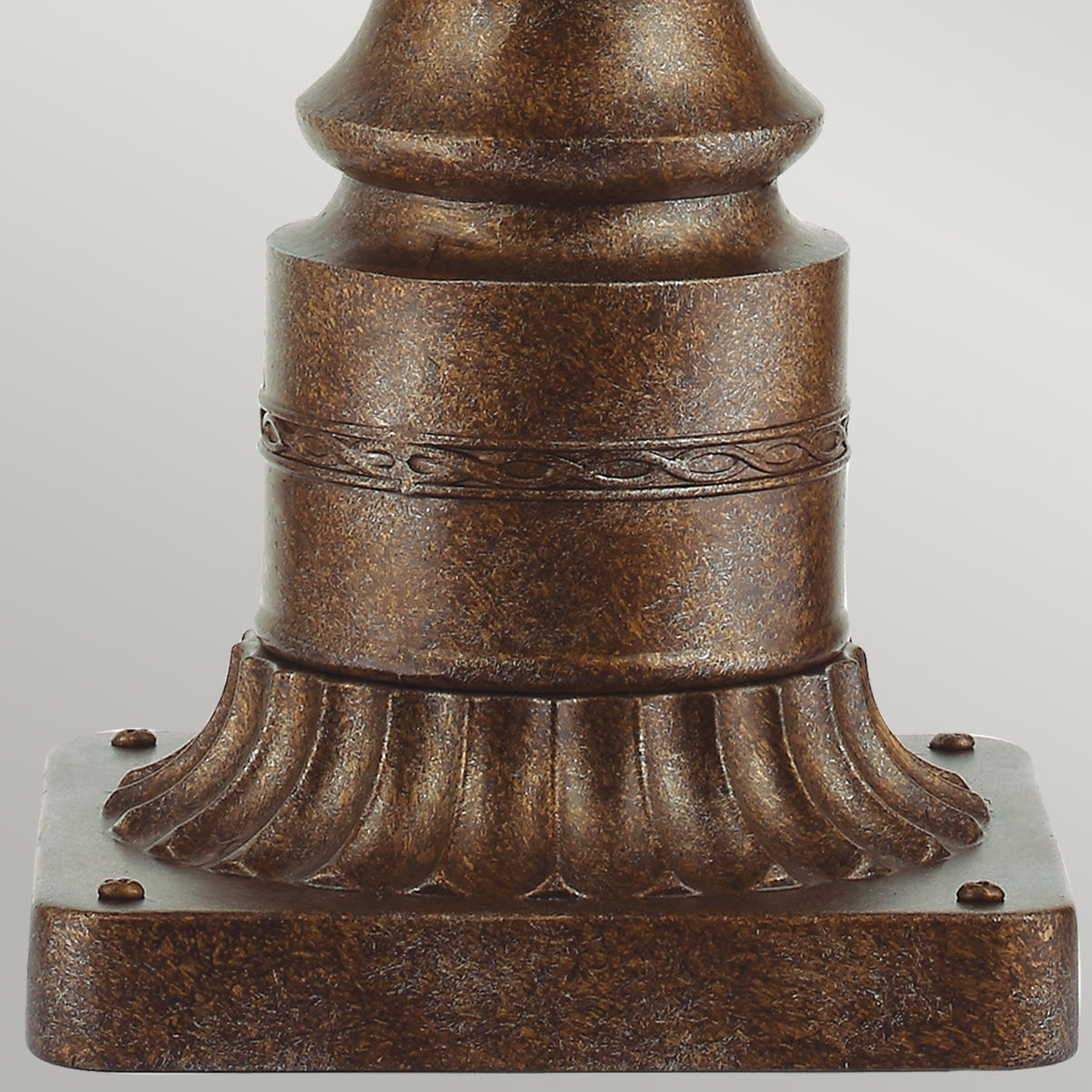 English Bridle Kültéri Nagy 3 Izzós Pedestal, Bronz