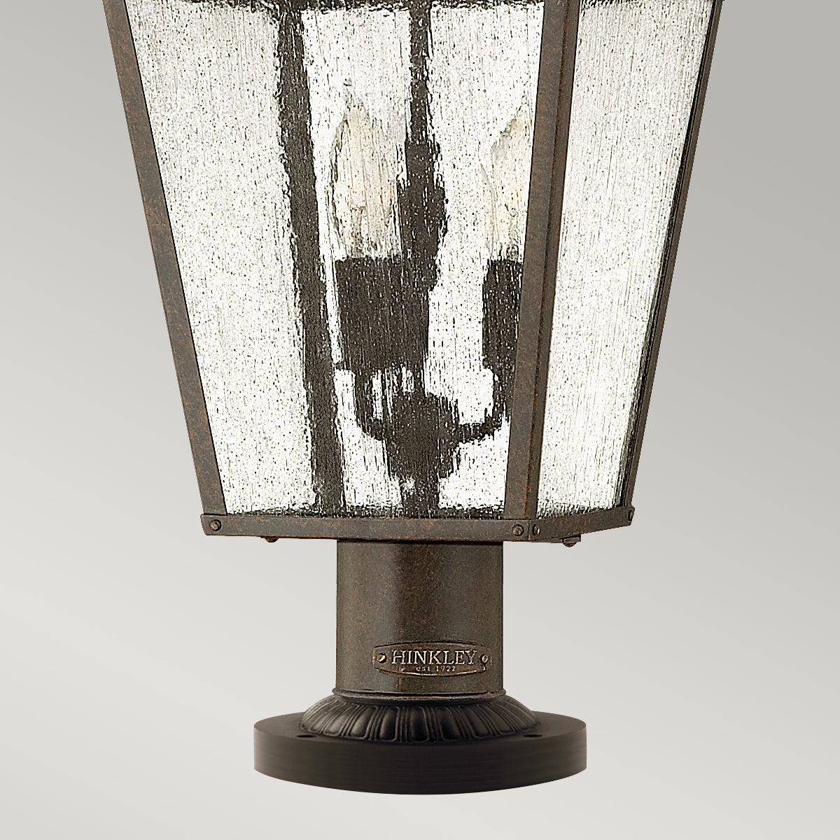 Trellis 3 Izzós Kültéri Bronz Pedestal