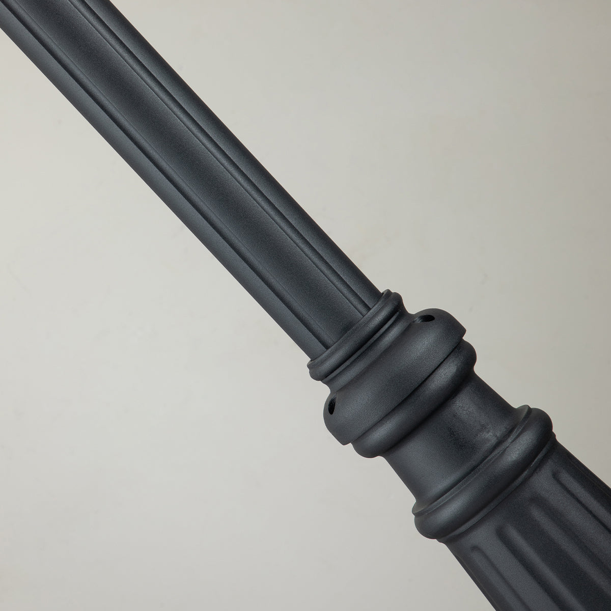 Alford Place Kültéri Fekete Kültéri Lámpaoszlop, 4 Lamps