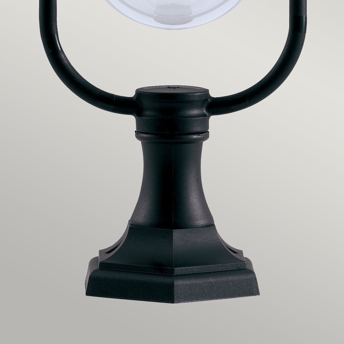 Shannon Fekete Kültéri Pedestal